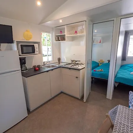 אתר קמפינג Au Tour De L'aveyron LʼHospitalet-du-Larzac