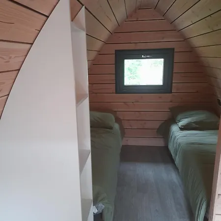 Au Tour De L'aveyron Camping 2*