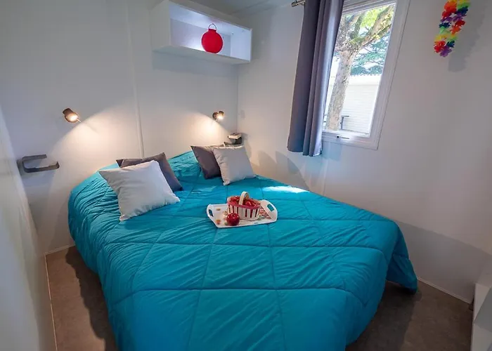 Camping Au Tour De L'aveyron 2*