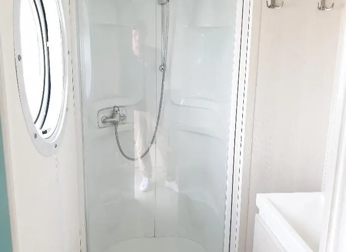 Camping Au Tour De L'aveyron LʼHospitalet-du-Larzac