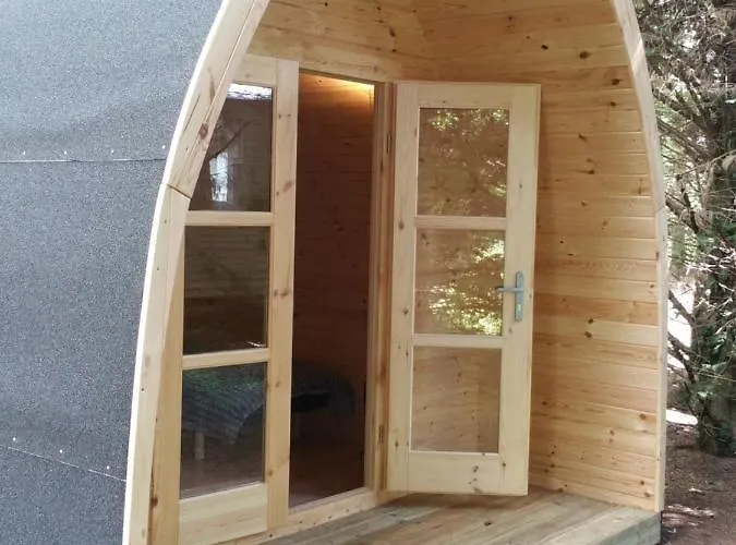 Camping Au Tour De L'aveyron 2*