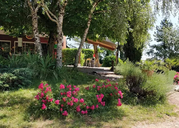 Au Tour De L'aveyron LʼHospitalet-du-Larzac
