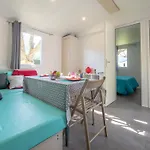 キャンプ場 Au Tour De L'aveyron LʼHospitalet-du-Larzac