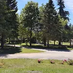 キャンプ場 Au Tour De L'aveyron 2*