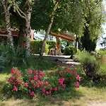 Au Tour De L'aveyron LʼHospitalet-du-Larzac
