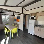 Au Tour De L'aveyron Camping LʼHospitalet-du-Larzac
