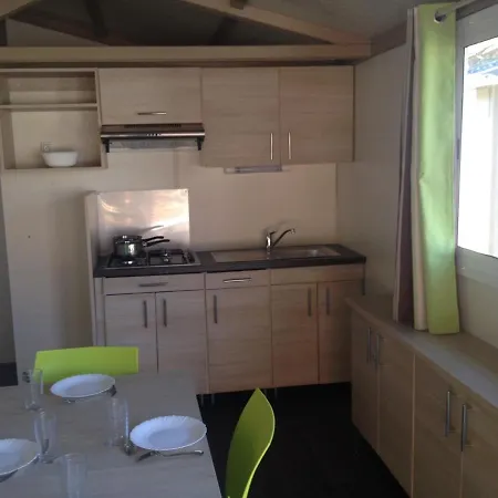 Au Tour De L'aveyron 2* LʼHospitalet-du-Larzac