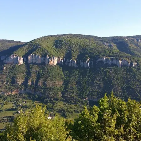 Au Tour De L'aveyron L'Hospitalet-du-Larzac